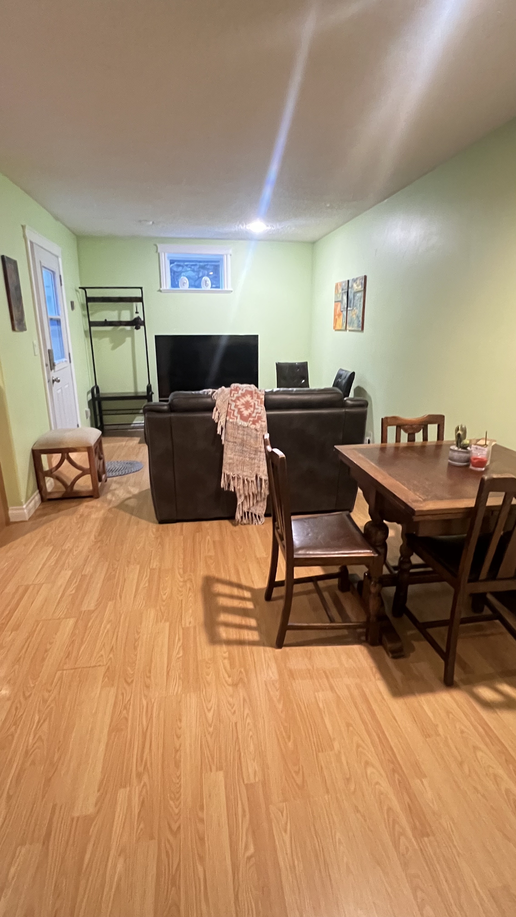 (055) 2-665 Admirals Road - 1